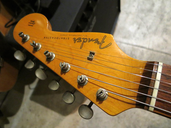 Fender Japan 1989-1990年製 ST62-900 ラッカー塗装 USED 良好 